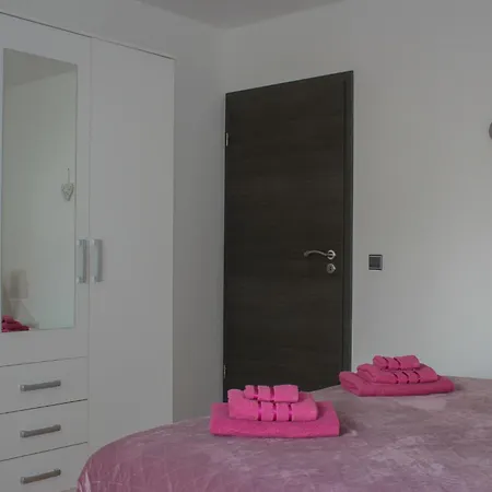 Apartment L&s